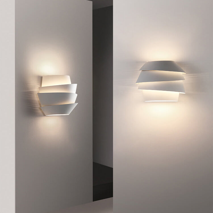Luminique - Skandinavische Wandlampe mit Doppellichtquellen