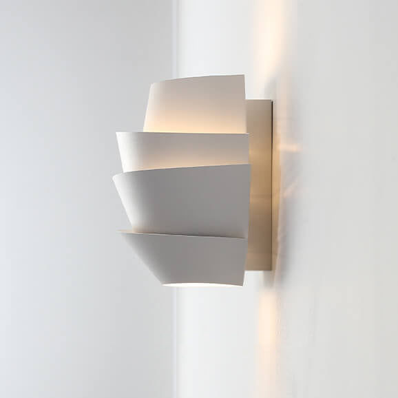 Luminique - Skandinavische Wandlampe mit Doppellichtquellen