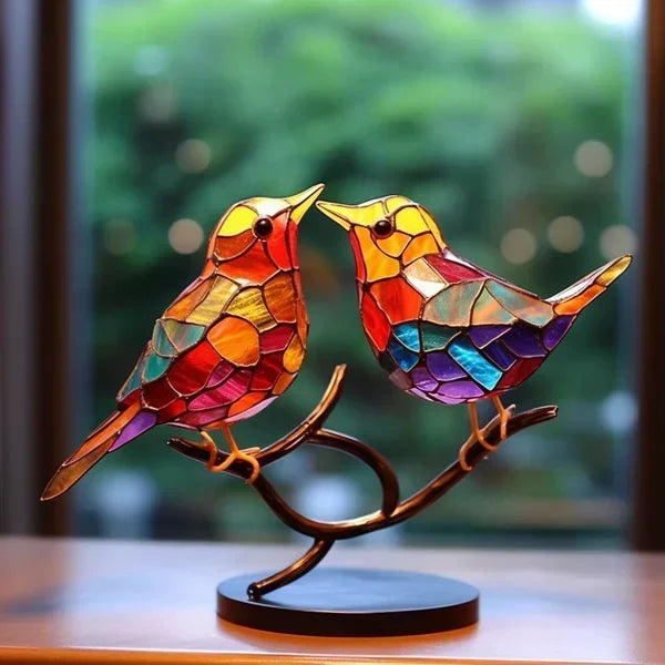 LuxeHome - AvianElegance Farbige Glasvogelakzente für ein schickes Innendesign