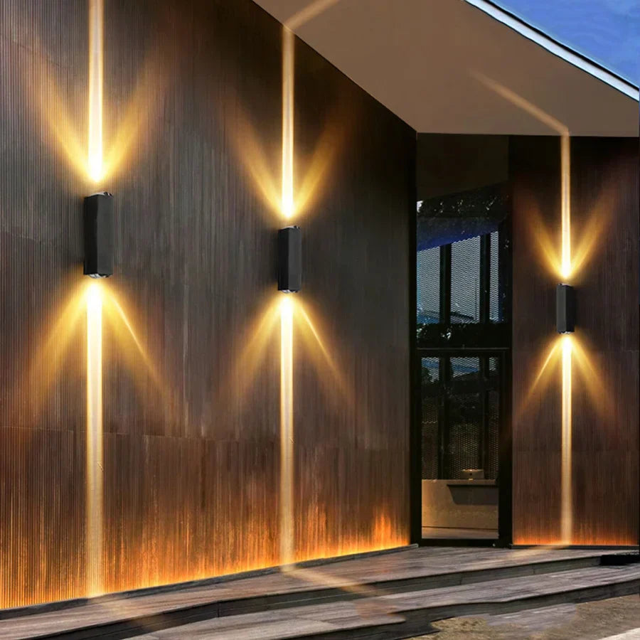 AquaPulse - Wasserfester LED-Strahler für ultimative Beleuchtung
