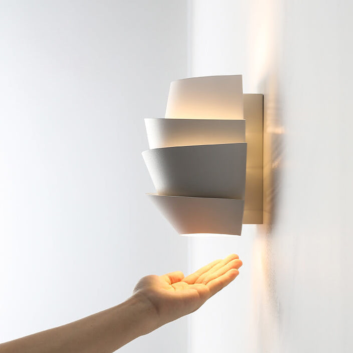 Luminique - Skandinavische Wandlampe mit Doppellichtquellen