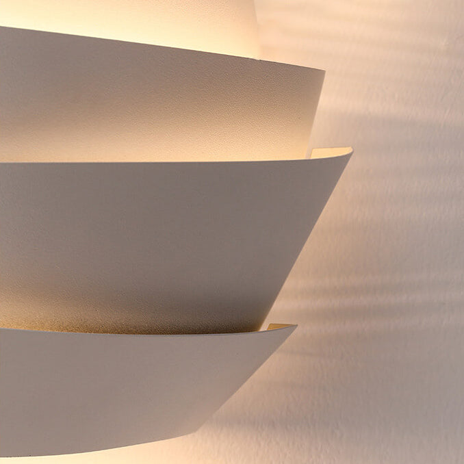 Luminique - Skandinavische Wandlampe mit Doppellichtquellen