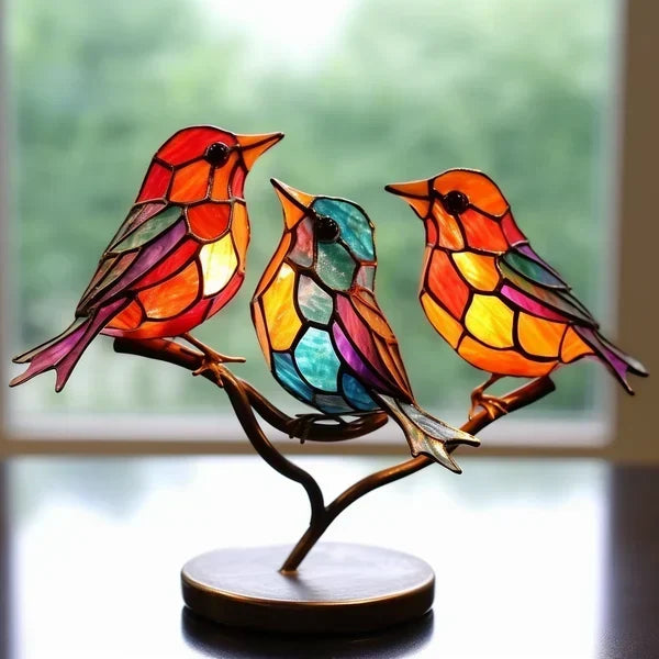 LuxeHome - AvianElegance Farbige Glasvogelakzente für ein schickes Innendesign