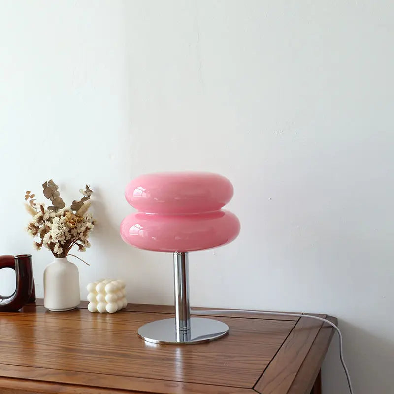 ItaliaDesign - Stilvolle Bauhaus-Tischlampe für ein modernes Interieur
