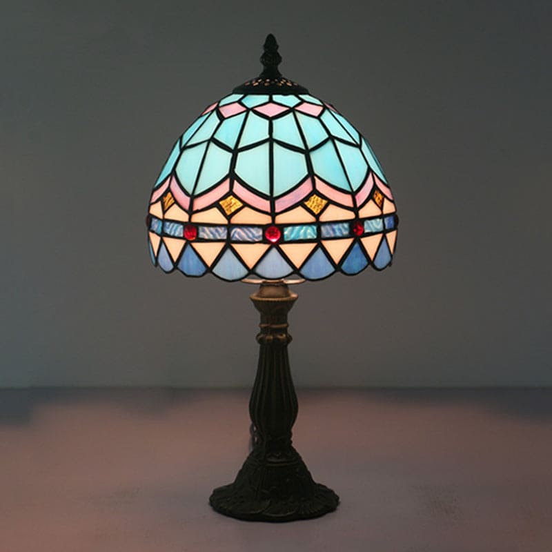 LichtBries - Betörende Tiffany-Stil Lampe aus buntem Glas mit eleganten Bleiauflagen
