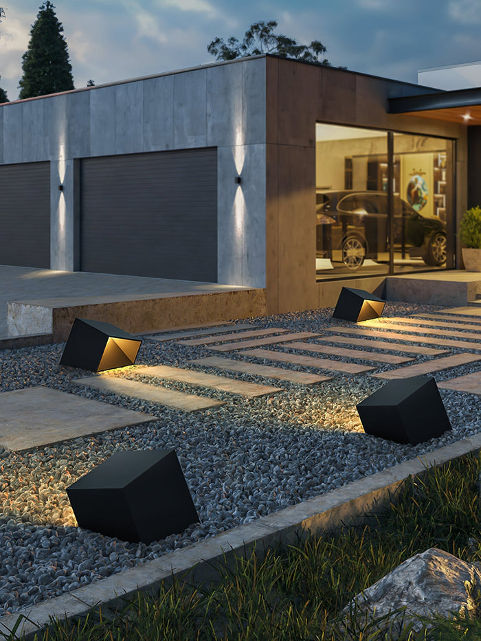 Beleuchtung im Garten - Stilvolle Cube Solar-Lampe