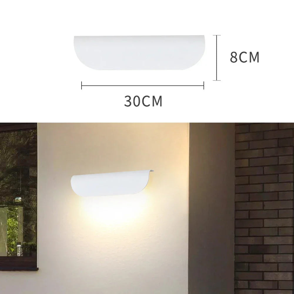 Cascadia – Waterproof Outdoor Wall Light for Stylish Lighting