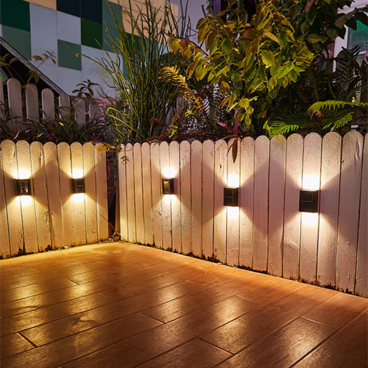 SolarGlow - Erleuchte deinen Garten für eine bezaubernde Atmosphäre!