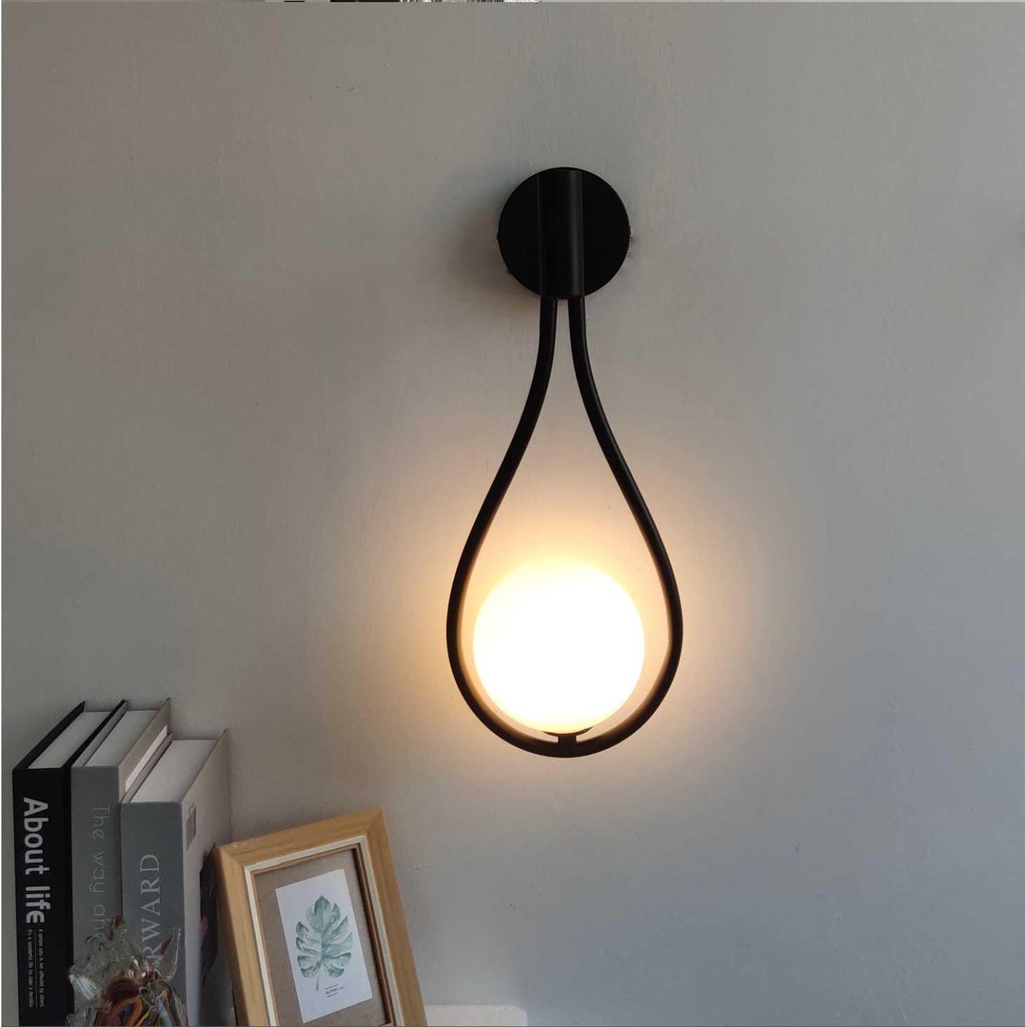 Livi - Modern Scandinavian Wall Lamp