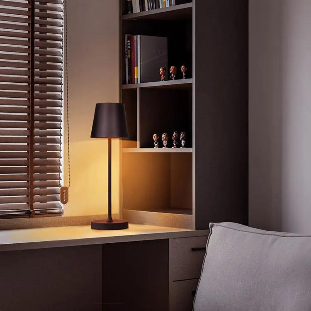 LuxaGlow - Luxurious wireless table lamp