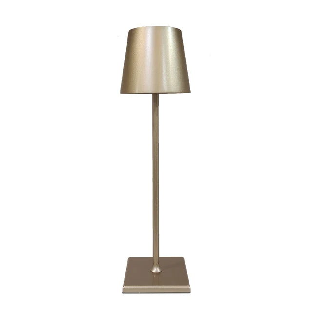 LuxaGlow - Luxurious wireless table lamp