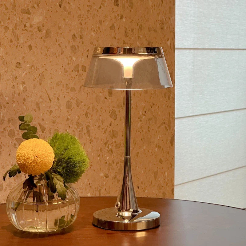 Moderne Kabellose Tischlampe mit Dimmfunktion – Acryl und Metall, 8 Stunden Akkulaufzeit, Touch-Bedienung