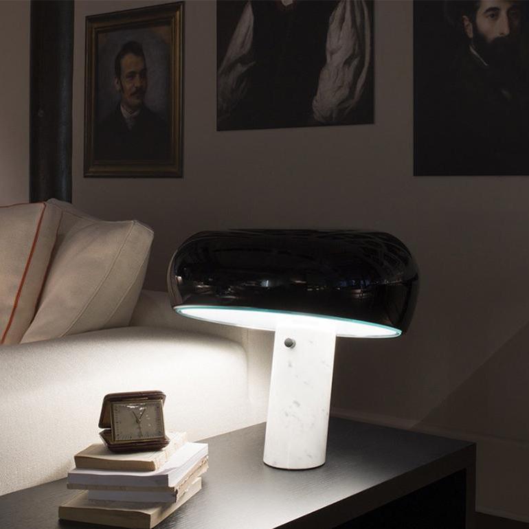 StoneGlow - Dekorative Marmor Tischlampe, wo Eleganz und Wärme aufeinandertreffen