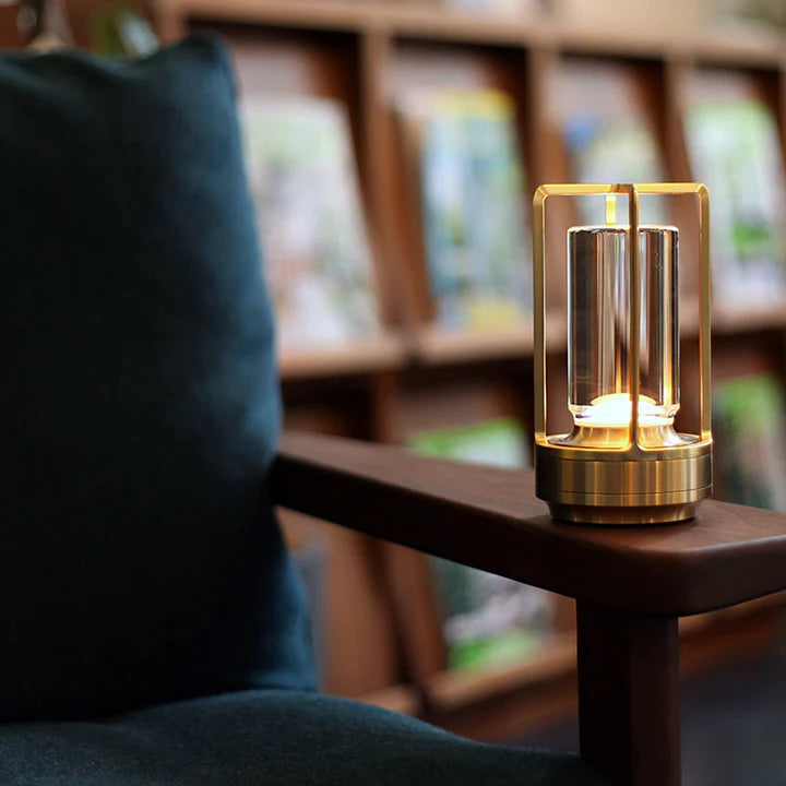 Wiederaufladbare Laterne Outdoor mit Dimmbaren Lichttemperaturen – Elegante Aluminium-Akzentlampe für Innen und Außen