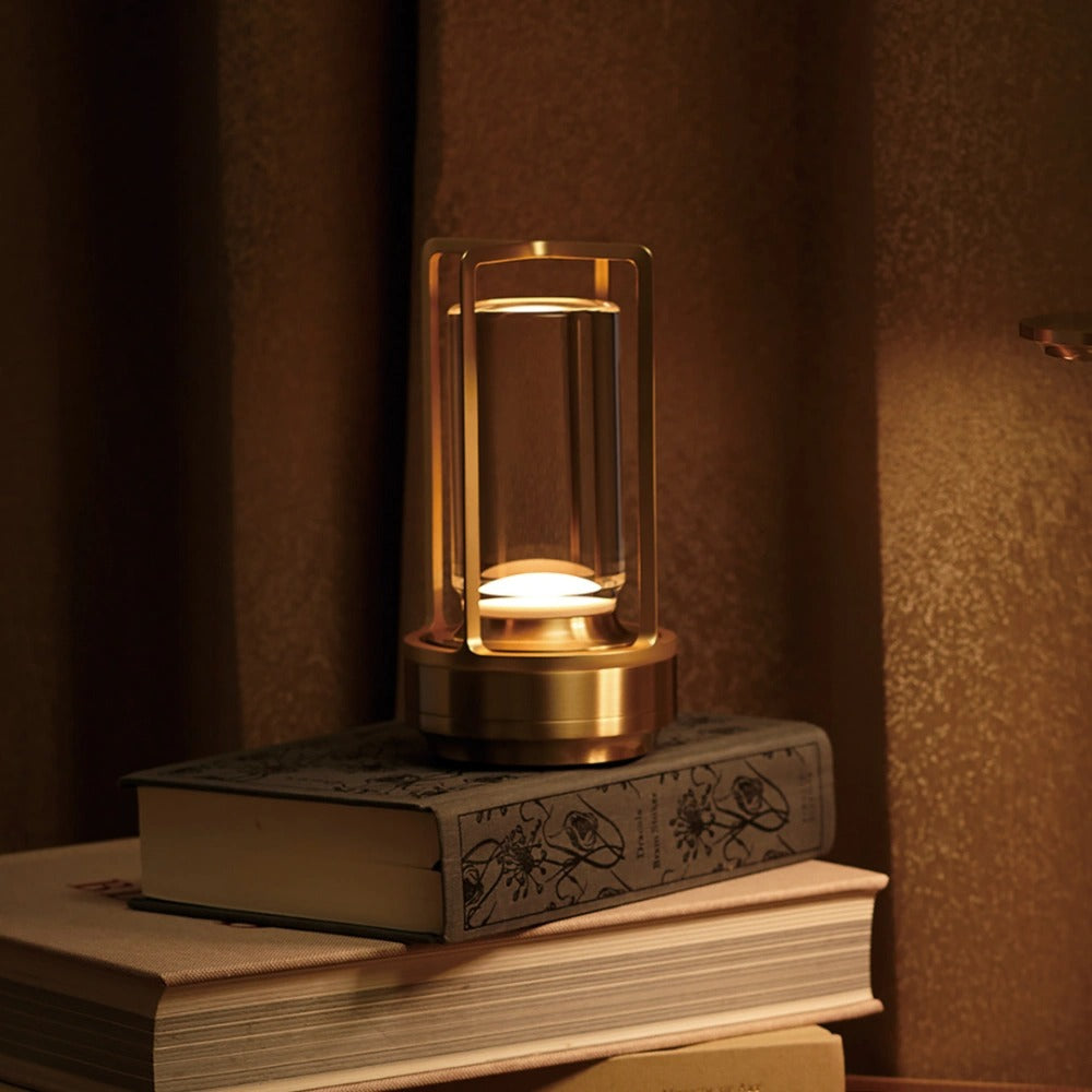 Wiederaufladbare Laterne Outdoor mit Dimmbaren Lichttemperaturen – Elegante Aluminium-Akzentlampe für Innen und Außen
