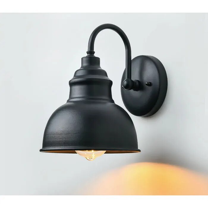 Retro Chic Außenwandleuchte - VintageGlow Serie