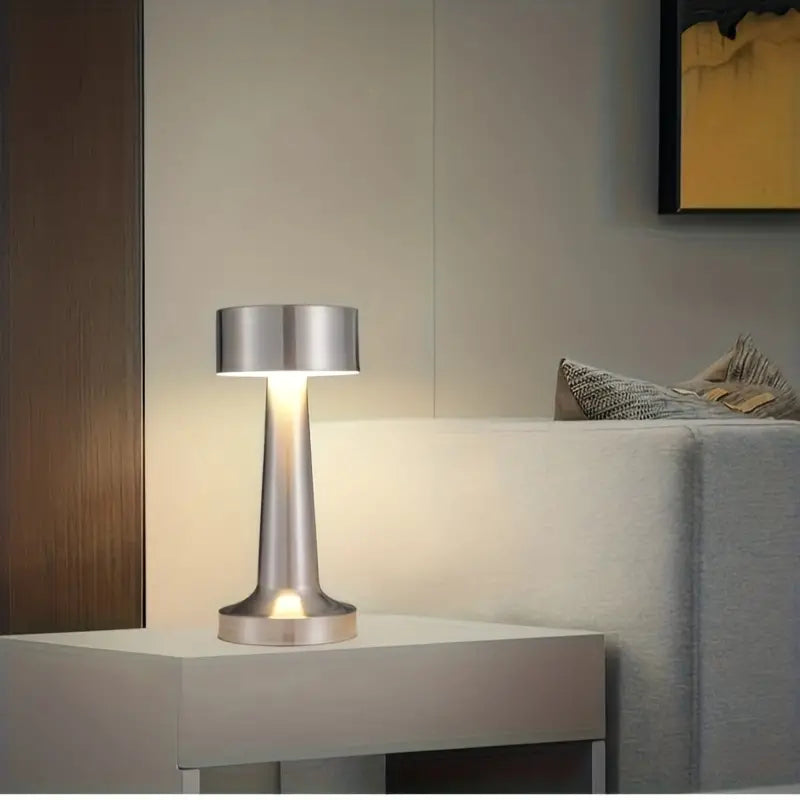 GlowArt - Stilvolle Retro Tischlampe