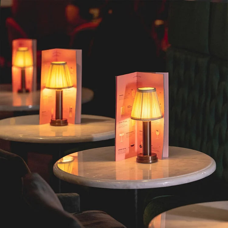 GleamLight – Moderne Metalllampe