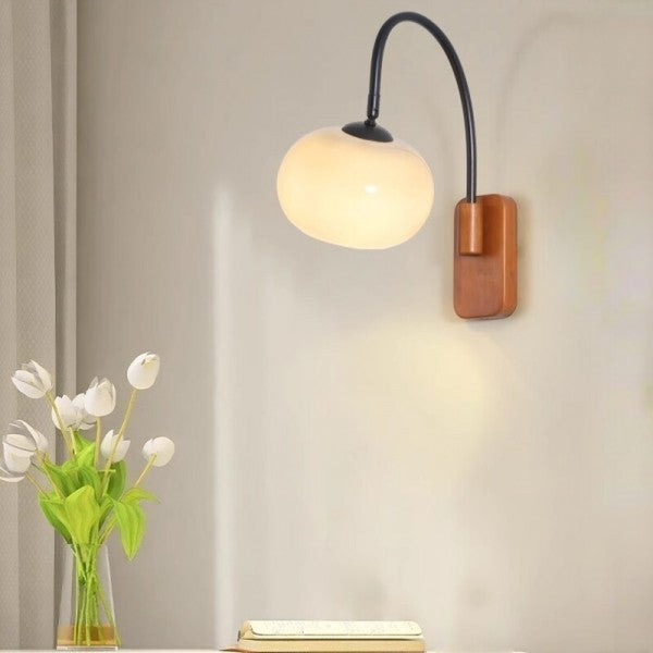 Orbite - Wandlampe aus Khaki-Glas mit Holz-Akzent