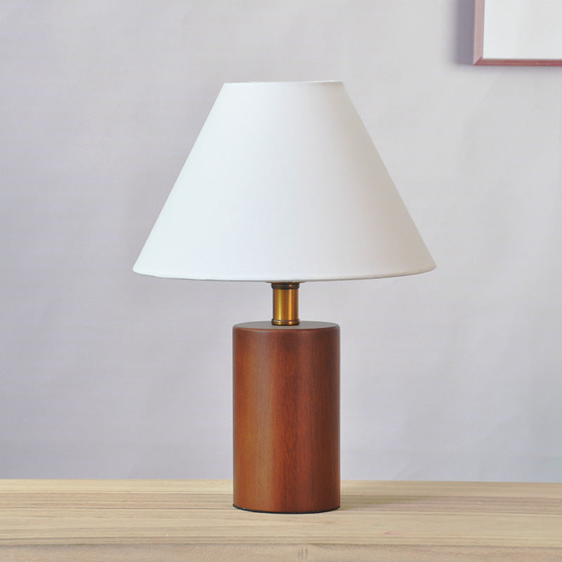StilAura – Modische Tischlampe fürs Schlafzimmer mit Stoffschirm & Holzfuß