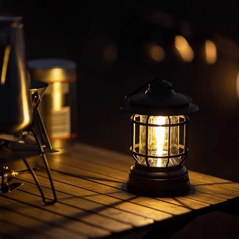 Vintage Vibes - Tragbare Retro Campinglampe für Abenteuerliche Abende