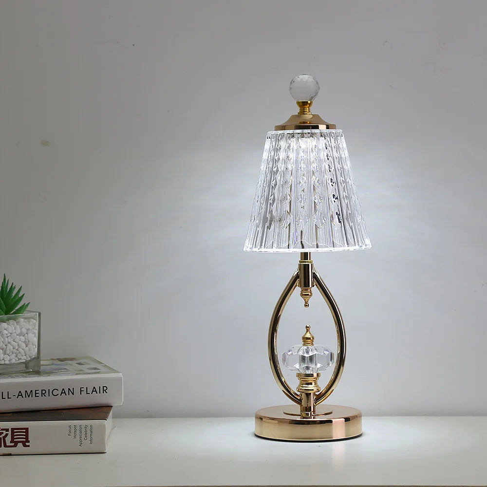 CrystalGlow – Vintage Kristall-Tischlampe