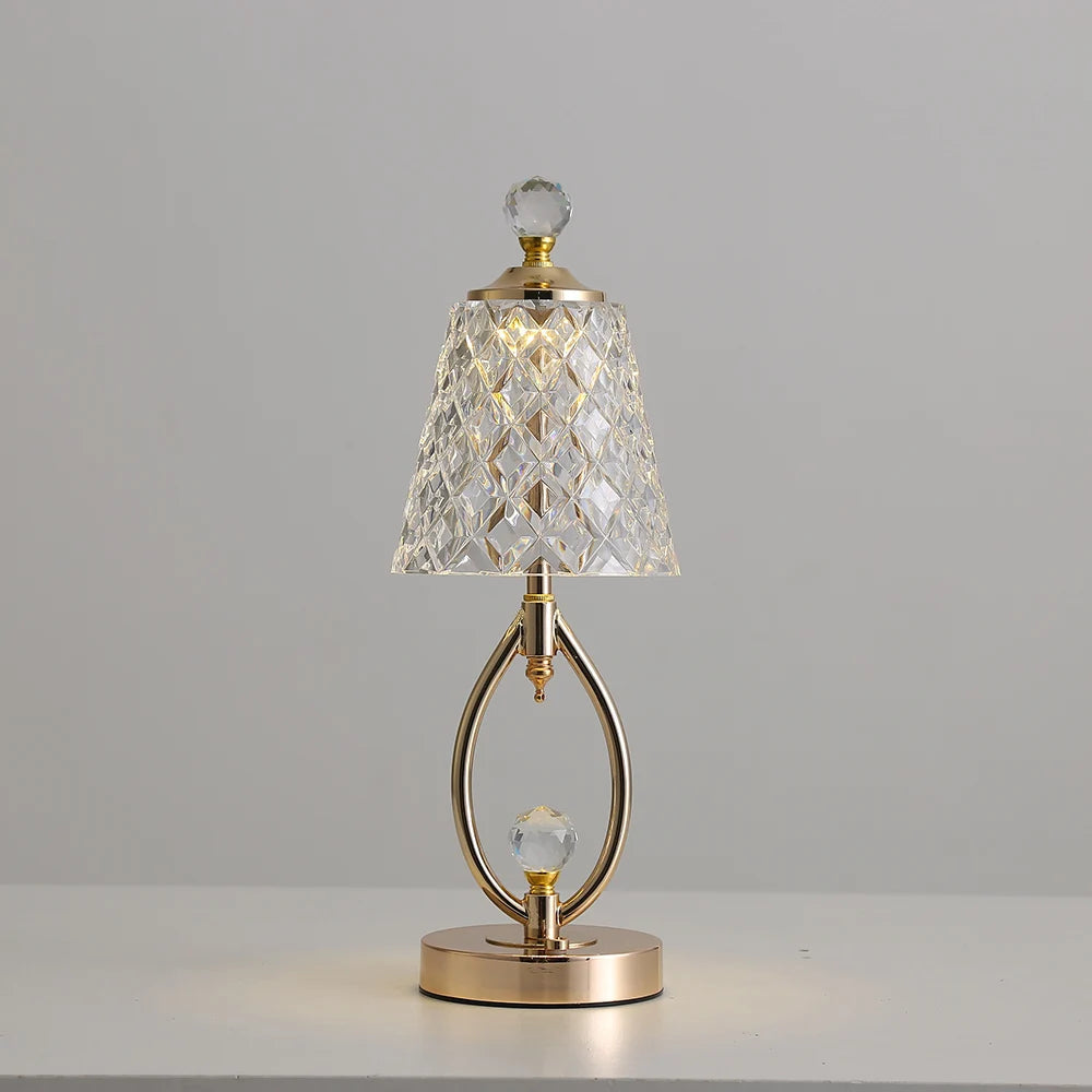 CrystalGlow – Vintage Kristall-Tischlampe