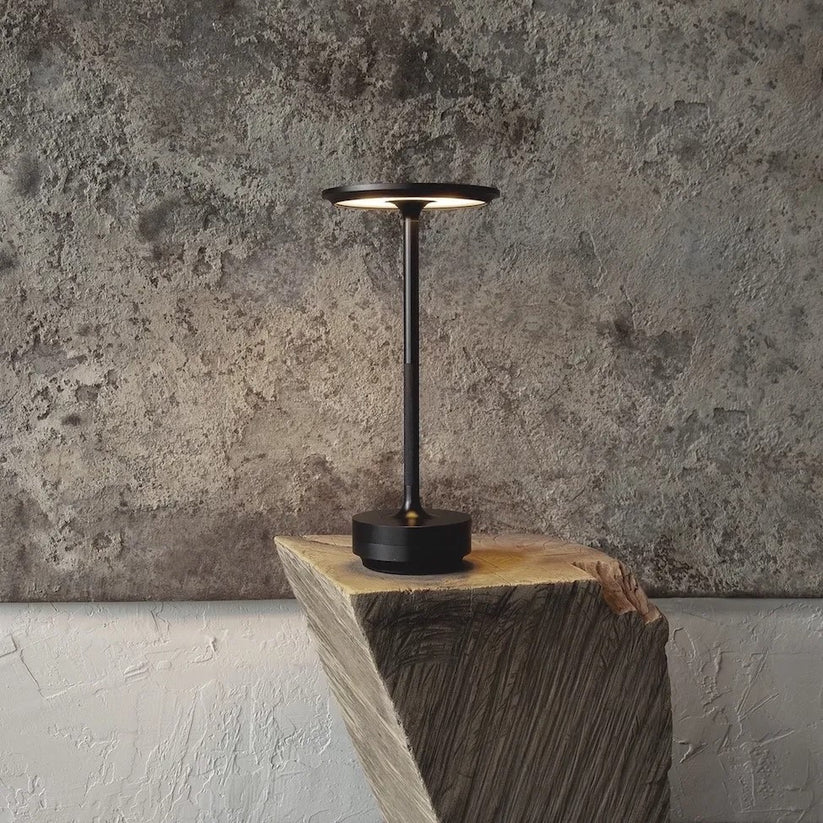 ElegantGlow - moderne Tischlampe