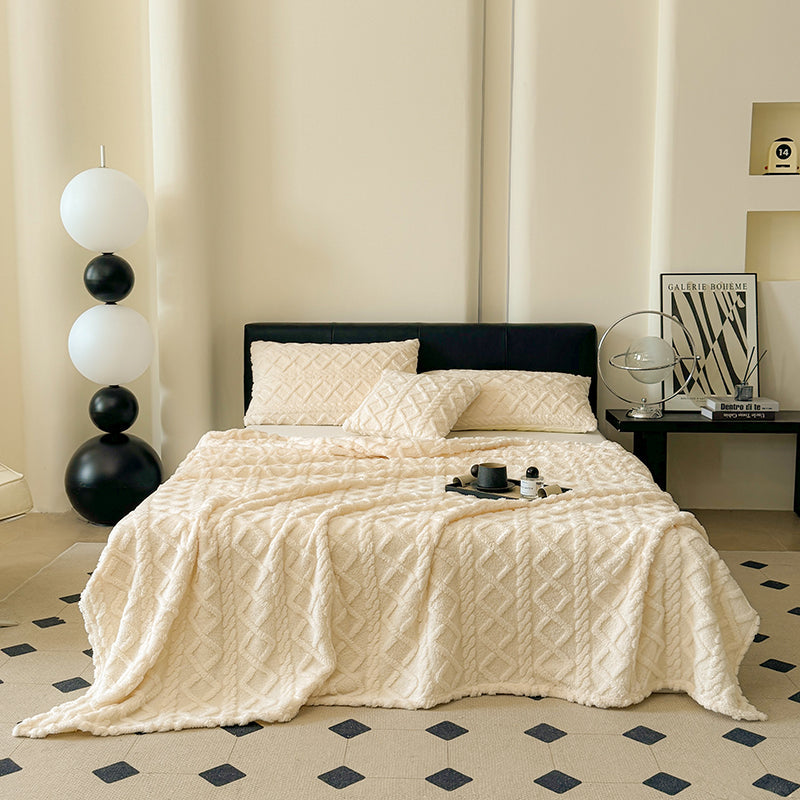 Cora – Fleecedecke für Gemütlichkeit und Wärme