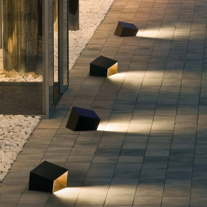 Beleuchtung im Garten - Stilvolle Cube Solar-Lampe