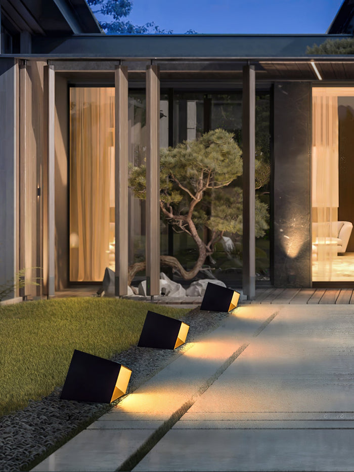 Beleuchtung im Garten - Stilvolle Cube Solar-Lampe