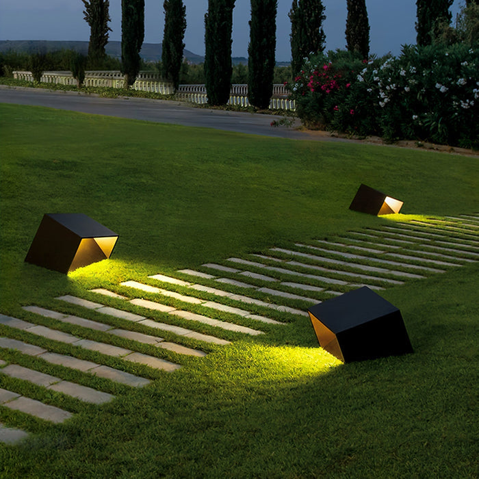 Beleuchtung im Garten - Stilvolle Cube Solar-Lampe