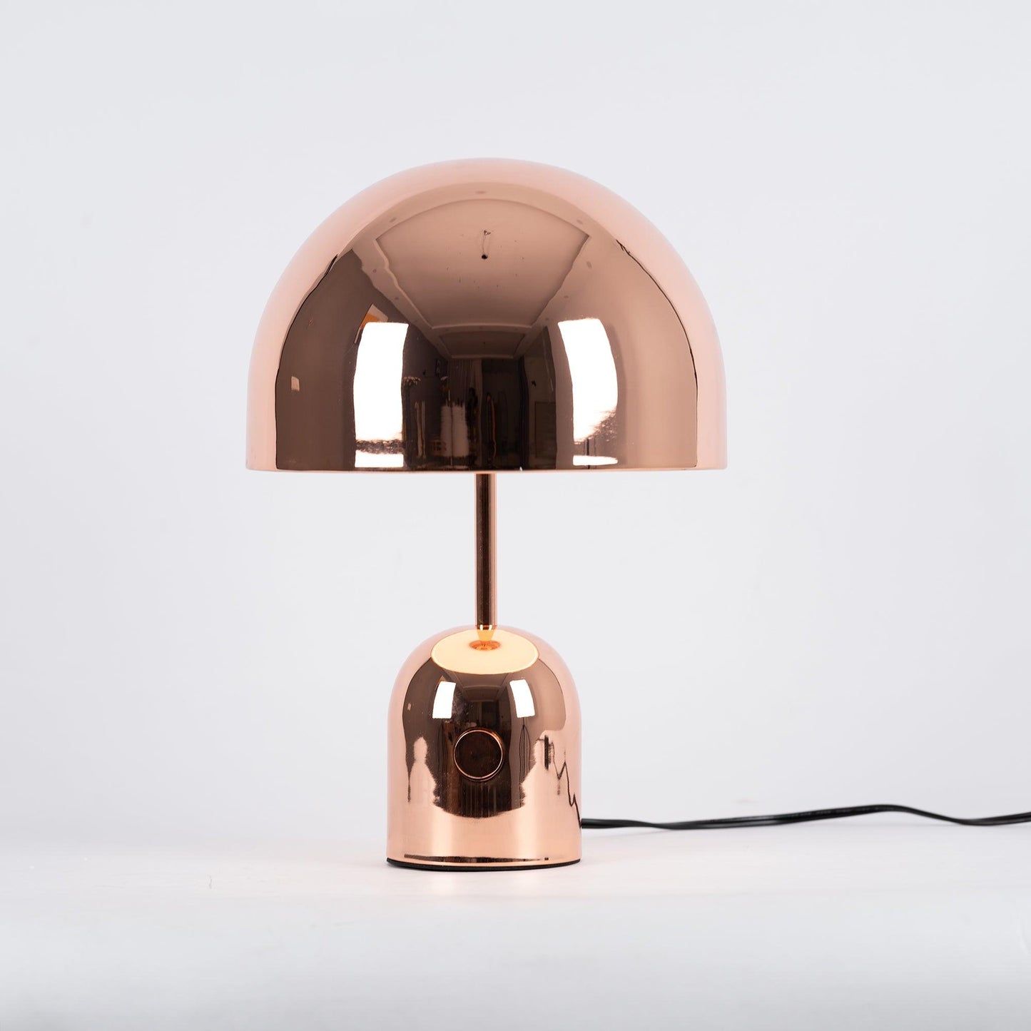 ChimeGlow - Tischlampe in Glockenform, für einen eleganten Lichtakzent