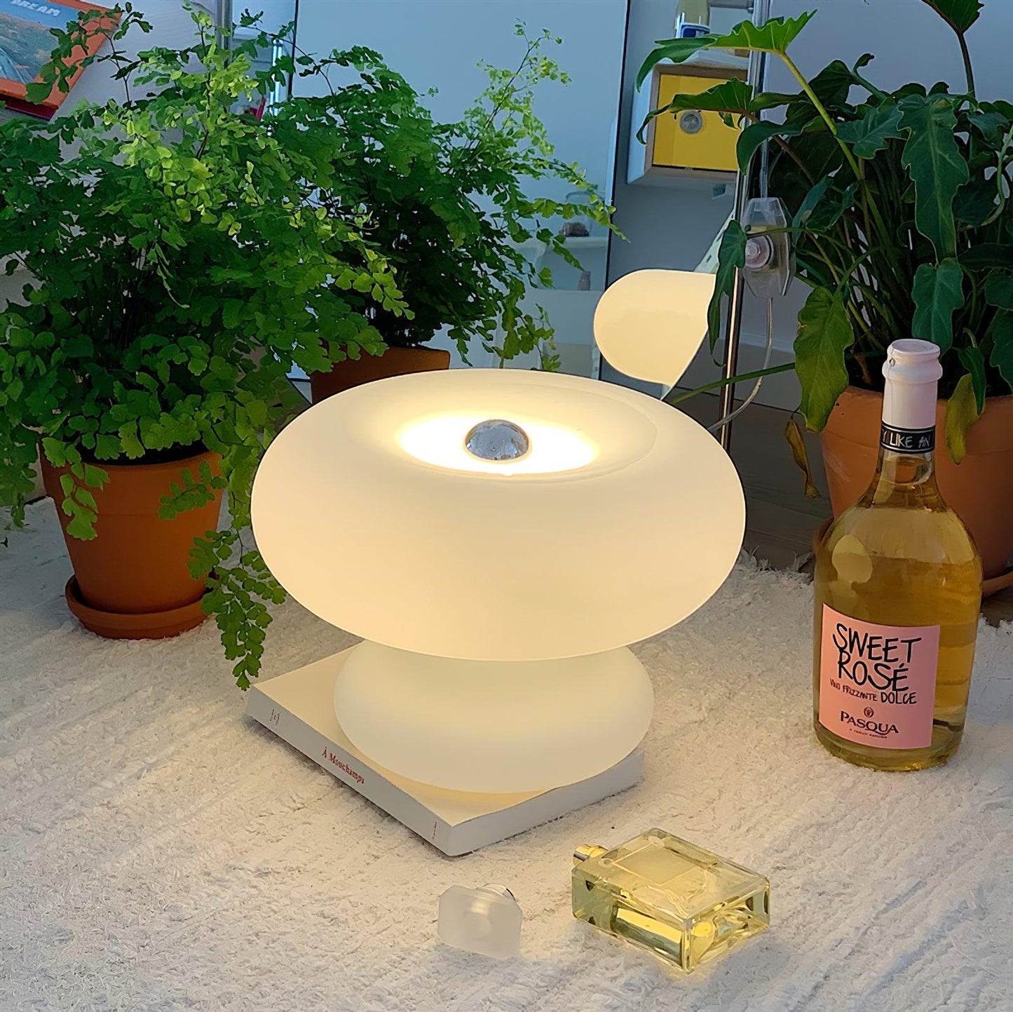 DonutLamp - Sanfte und Strahlende Tischlampe, Perfekt für Jeden Raum