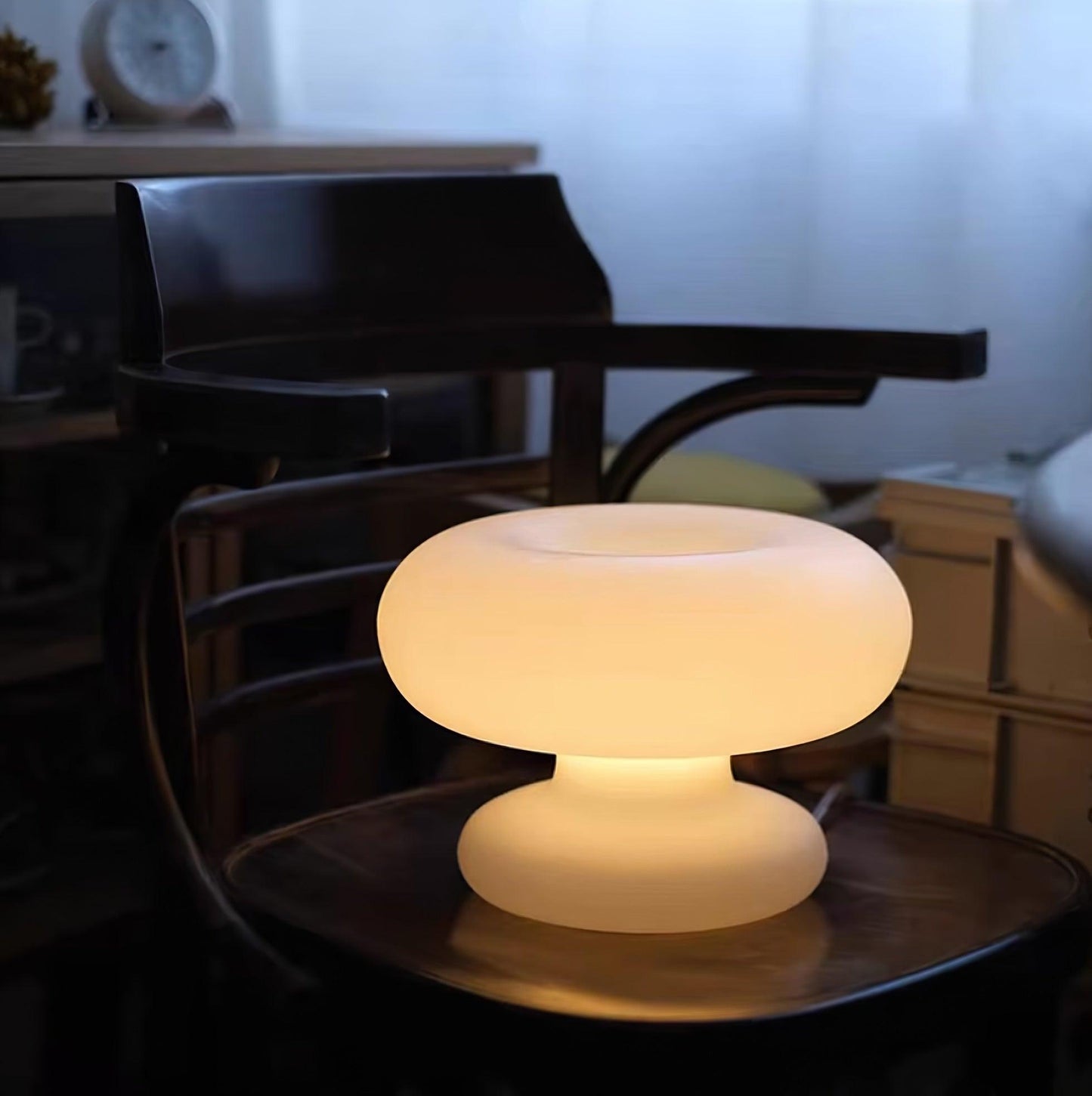 DonutLamp - Sanfte und Strahlende Tischlampe, Perfekt für Jeden Raum