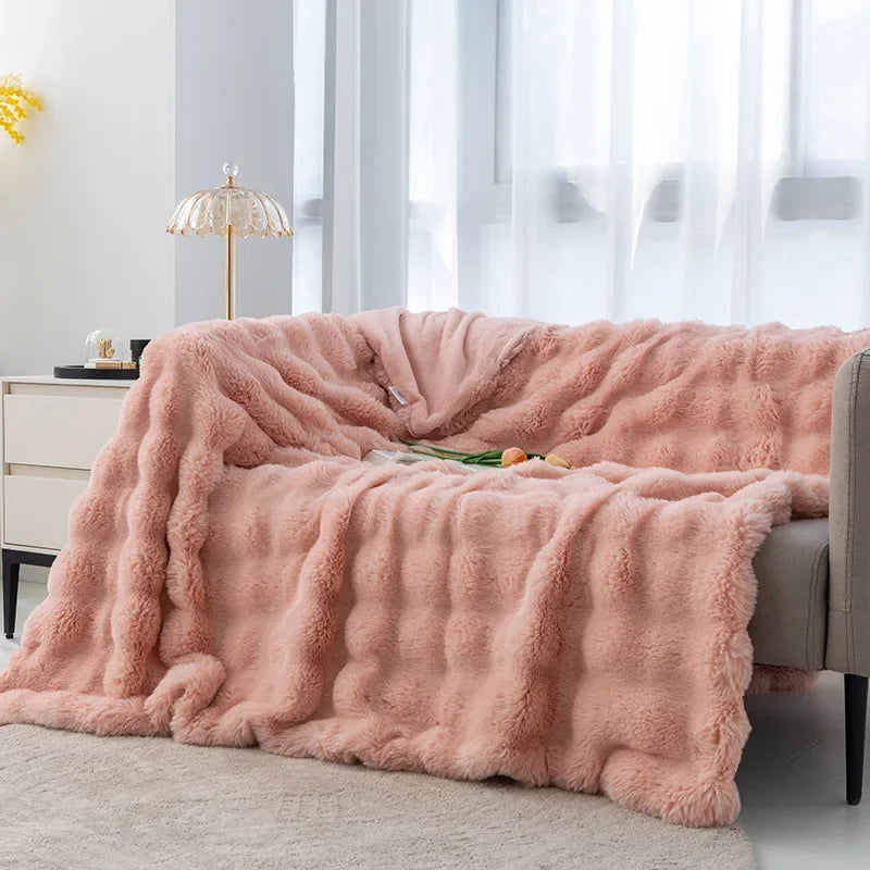 Fuzzy – Kuscheldecke Aus Plüsch Für Ultimativen Komfort Und Wärme