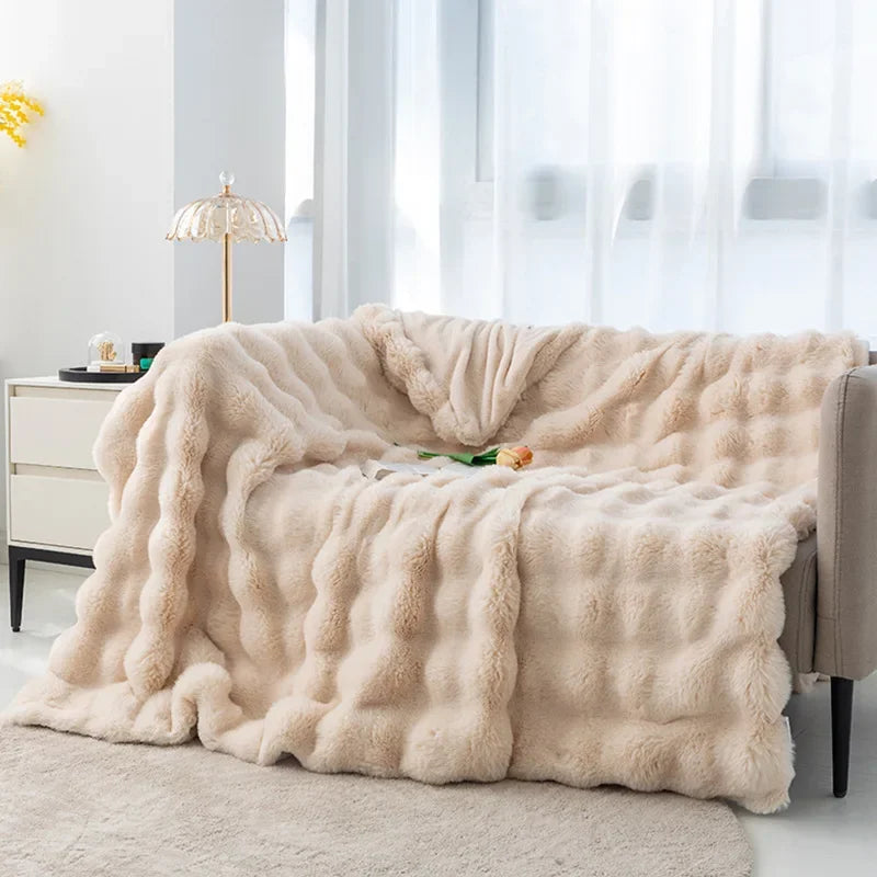 Fuzzy – Kuscheldecke Aus Plüsch Für Ultimativen Komfort Und Wärme