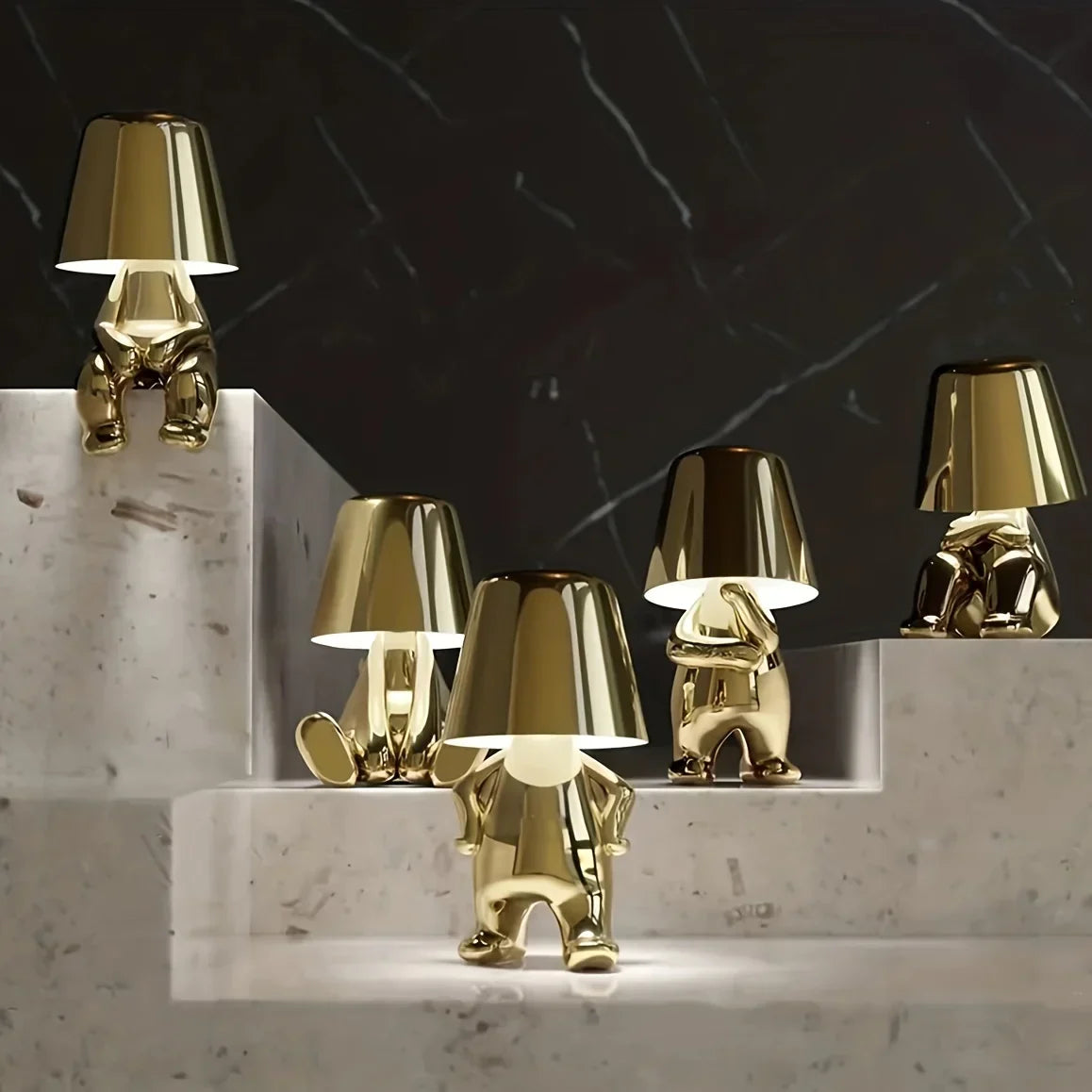 GoldenGrace - Golden Statue Tischlampe