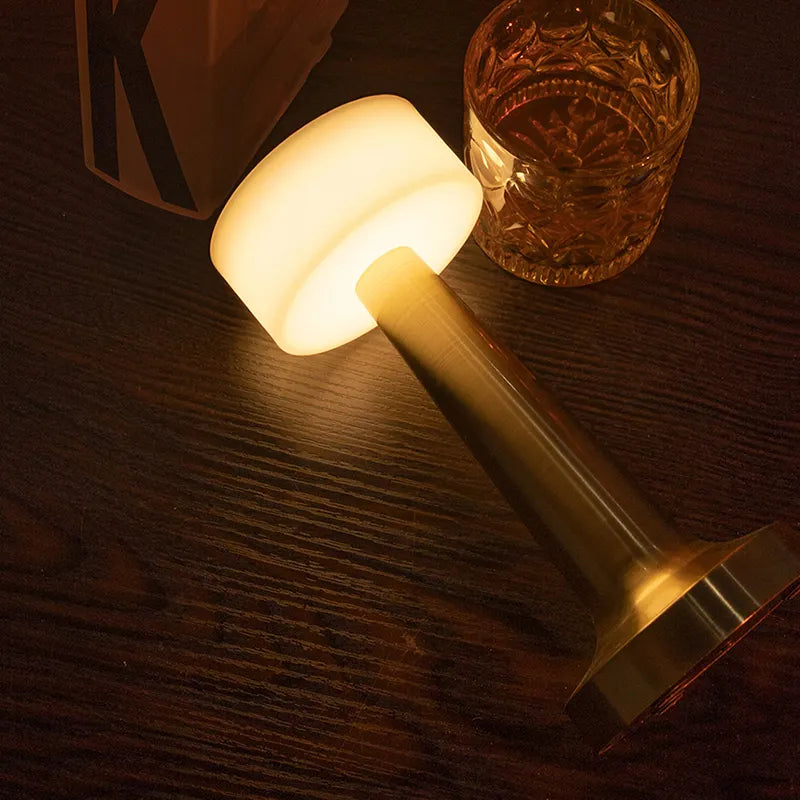 GlimmerBeam – Scintillierende Tischlampe