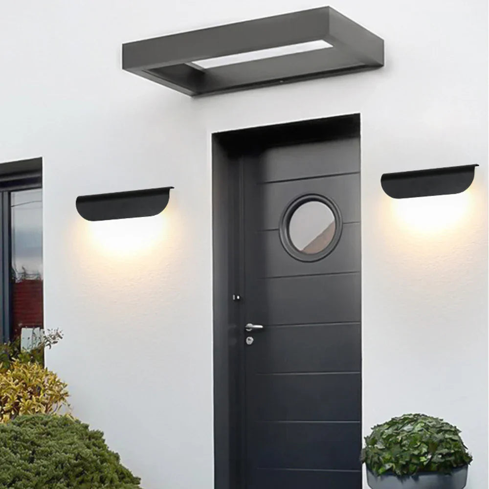Cascadia – Waterproof Outdoor Wall Light for Stylish Lighting