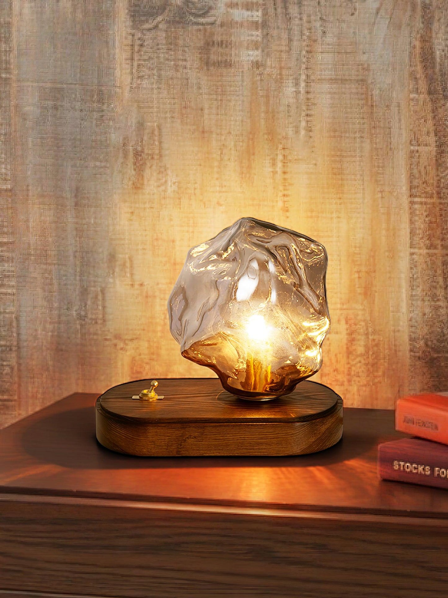 FrostStone – Elegante Tischlampe