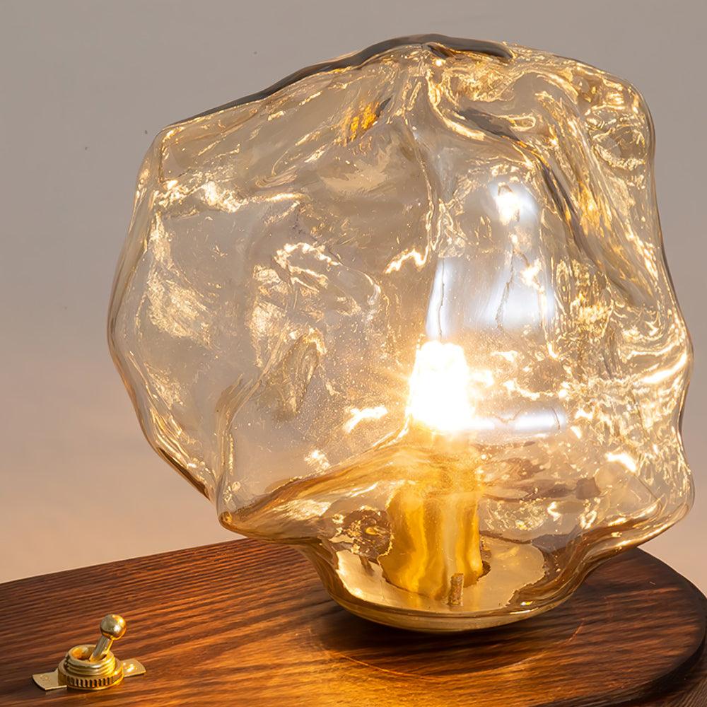 FrostStone – Elegante Tischlampe