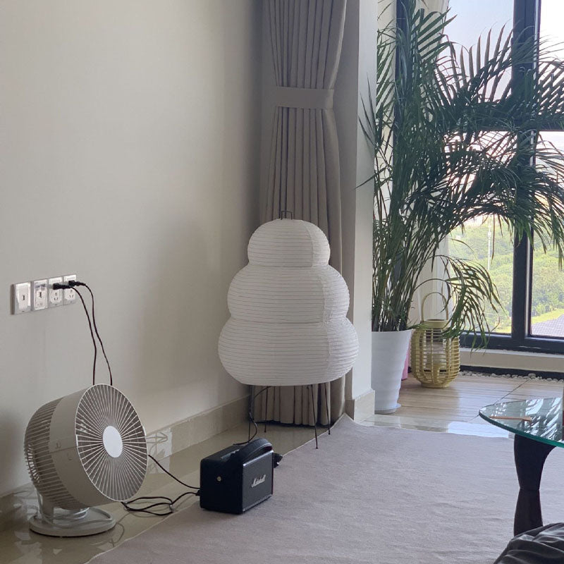 YukiLight - Japanese bedside lamp made of rice paper