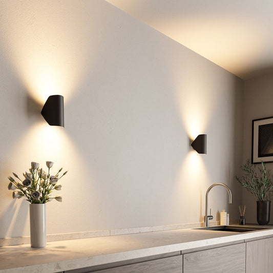 AstraBeam - Außen LED Wandlampe mit Warmes Licht