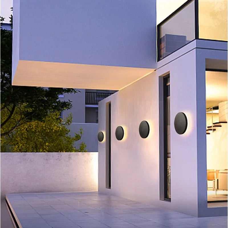 EcoLumos - Energiesparende LED-Wandlampe für draußen
