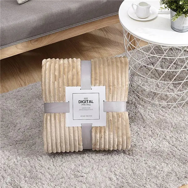 Luxe – Gestreifte Wolldecke für Kuschelige Momente