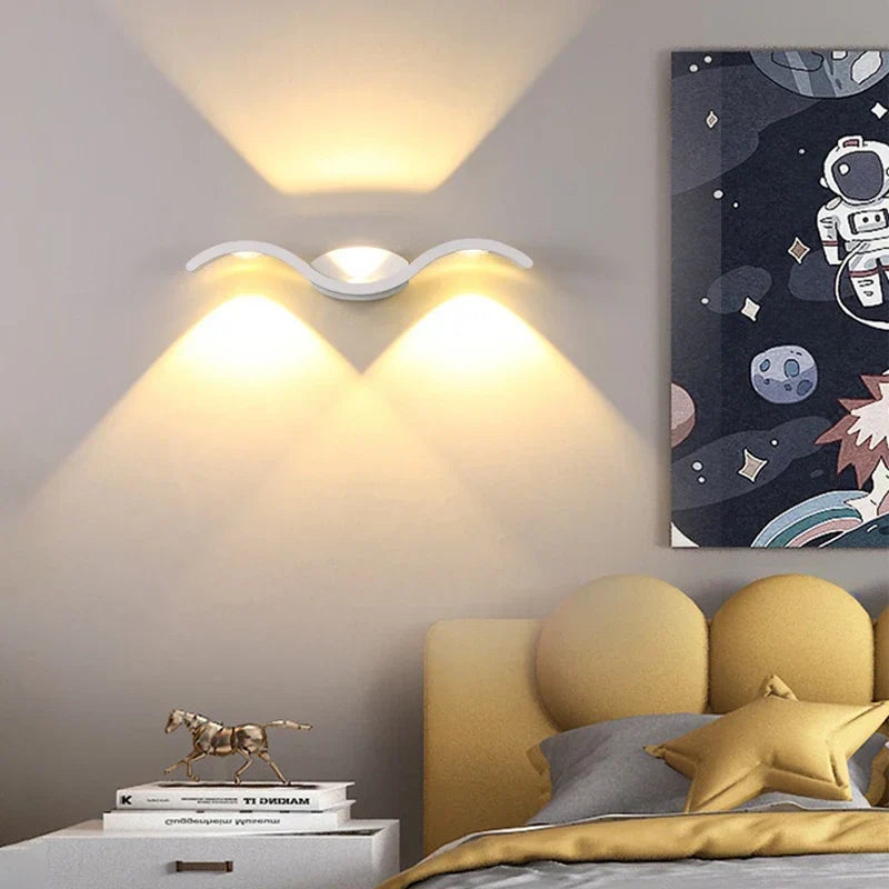 Illuminaire - Elegante Moderne Wandlampe für eine Stimmungsvoll Beleuchtung