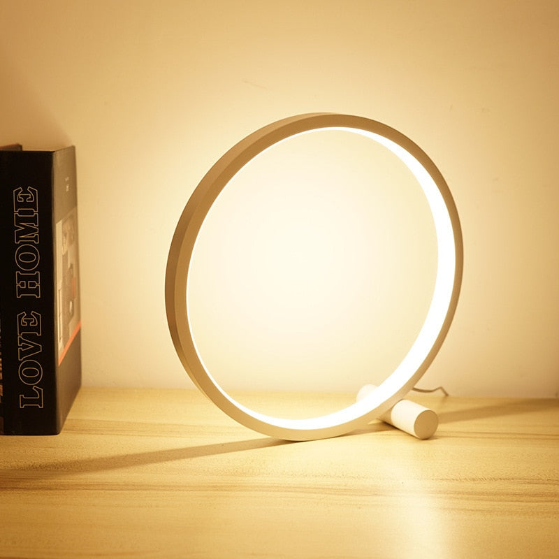 LumiEdge - Modern Dimmable LED Bedside Lamp made of Aluminum and PVC