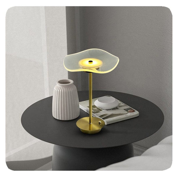 Illumia - Moderne LED Tischlampe