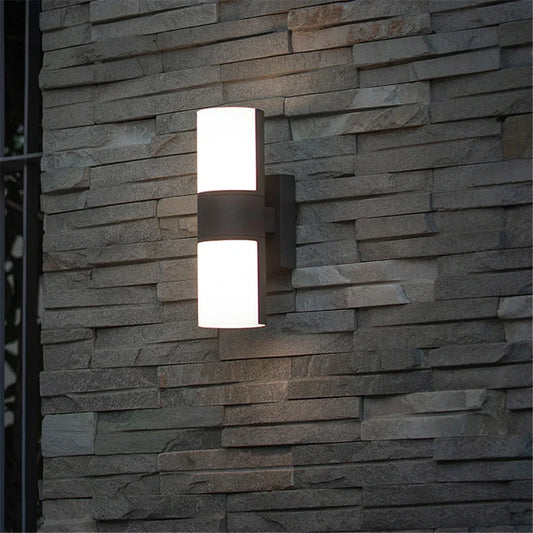 GlowGuard - Moderne LED-Wandlampe für Außenbereiche